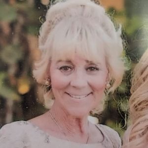 Meet your Posher, Nina